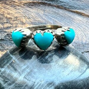 925 Sterling Silver Three Stone Turquoise Heart Ring | Size 9 | Southwestern